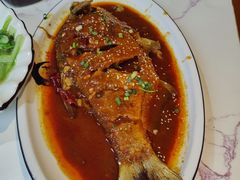 -小凤庭·地道湖北菜武昌鱼·藕汤(38年黄鹤楼店)