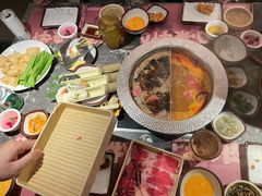 -牛YO寿喜烧·铁板烧和牛火锅自助(市府恒隆店)