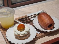 -VERIE BAKEHOUSE