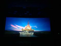 -中影佰纳国际影城DMAX(花都广百广场店)