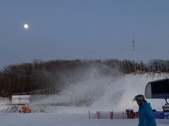 -庙香山滑雪场