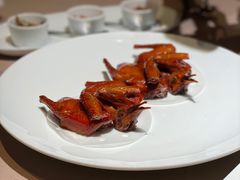 脆皮乳鸽-荣轩(新荣记环球金融中心店)