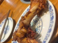 -老天桥酱肉烧饼夹肘子(天桥店)