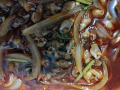 -扒虾小妹儿麻辣海鲜(宏图街店)