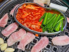 -唯成•韩国炭火烤肉 유성고기