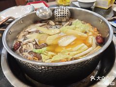 -乳仔牛牦牛汤锅 烤羊排(松潘古城店)