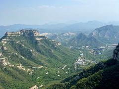 -抱犊寨风景区