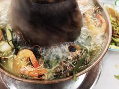 -一口猪海鲜浑锅·东北家常菜