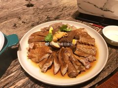 潮汕卤水狮头鹅八珍-品小馆