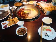 -巴邑火锅·夜宵(港隆广场店)