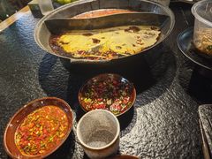 -鹿鸣山草本茶香火锅(园西路店)