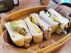 蘑菇鸡肉三明治-查令84号咖啡馆(金大地1912东西街店)