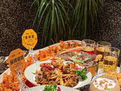 -嗨辣小聚·盘锦河蟹·海鲜烧烤龙虾(盘锦十年好店)