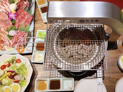 -明洞阿姨·韩式酱蟹烤肉·创意料理(三元桥店)