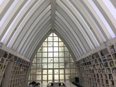 -钟书阁(松江泰晤士小镇店)