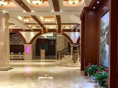 -山明水秀大饭店