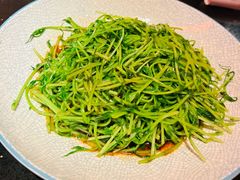 酒香炒豆苗-老头儿油爆虾·知味杭州(爱琴海购物中心)