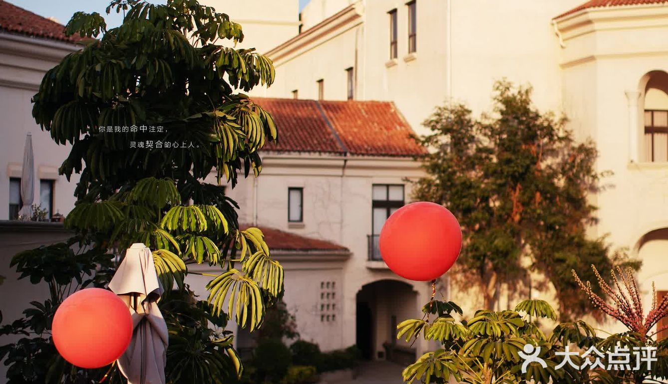 厦门旅拍婚纱照丨在美伦山庄演绎欧式童话故事