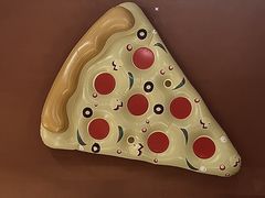 -Dragon Pizza•圆脸龙披萨·牛排餐厅