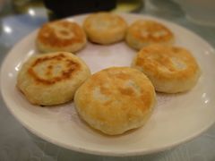 萝卜丝饼（4元一个）-东兴楼饭庄(六里桥店)