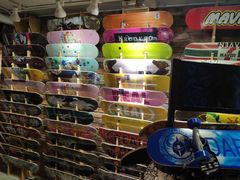 -聚点滑板SPOT SKATE(常熟路店)