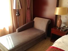 -锦龙国际酒店(天津奥体中心华苑地铁站店)