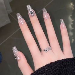 -悦指间美甲美睫