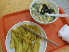 -小姜锅贴(凤凰街店)