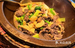Tea Oil Stir-fried Angus Beef