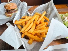 -Ribs & Burgers The Rocks