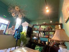 -出走咖啡·面包(宋庄店)