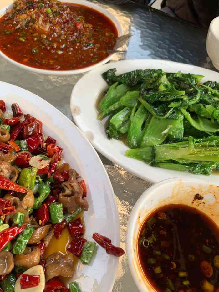 牛哥饭店-"味道炒**适,两个人点了一个烧鳝鱼,一个."-大众点评移动版