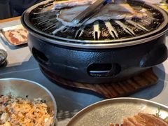 -草家酱蟹炭火烤肉店(珲春南路一店)