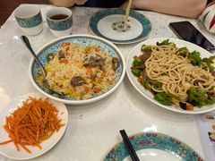 -汗腾格里·风味餐厅(新疆驻京办店)