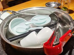 -洪氏嗨捞·广东猪肚鸡·椰子鸡火锅(西咸万象城店)