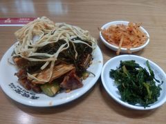 -枫叶小镇奥特莱斯