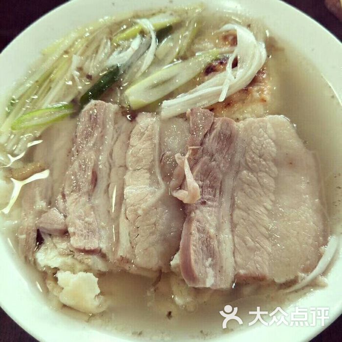 金卯白肉罩火烧