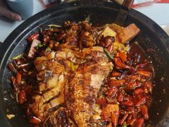 -鸣记脆皮烤鱼·海鲜烤鱼(三八广场店)