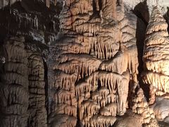 -波斯托伊纳溶洞