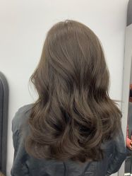 -诗悦发型SALON·圣罗兰店