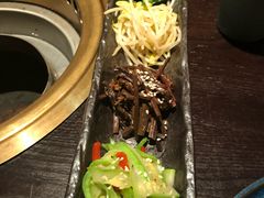 -山川小町·极番烧肉(新地假日广场店)