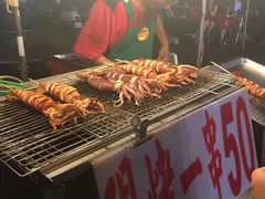 -六合夜市