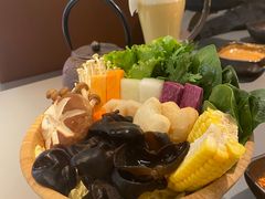 -湊湊火锅·茶憩(南京万象天地店)