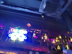 -爱啤精酿·民谣酒馆(滨江店)