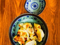 鲜肉煎饺-无名氏宵夜小摊(祝家三姐妹馄饨店)