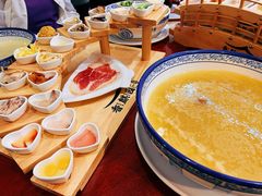 -香麒园·过桥米线·南湖雅宴