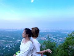-鬼笑石后山停车场