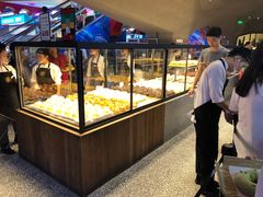 面包甜点陈列柜-LELECHA乐乐茶(上海五角场万达广场店)