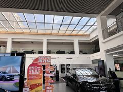 -上海星瀚奔驰4S店(红柳路店)