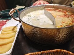 -椰子湾·海南火锅·糟粕醋·椰子鸡(正大广场店)